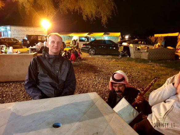 Kelionė į Jordaniją. Neturistinis vakarėlis su vietiniais, jų svetingumas ir unikali Petra